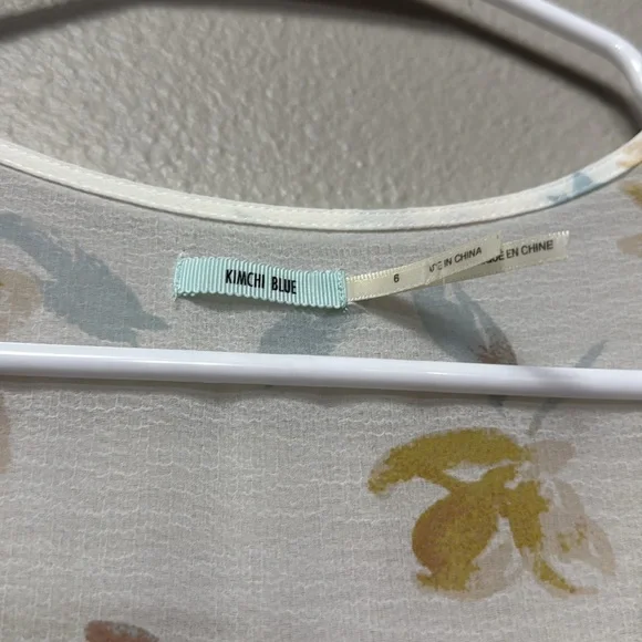 Urban Outfitters Kimchi Blue Sarah Flutter-Sleeve Chiffon Mini Dress - Picture 3 of 14